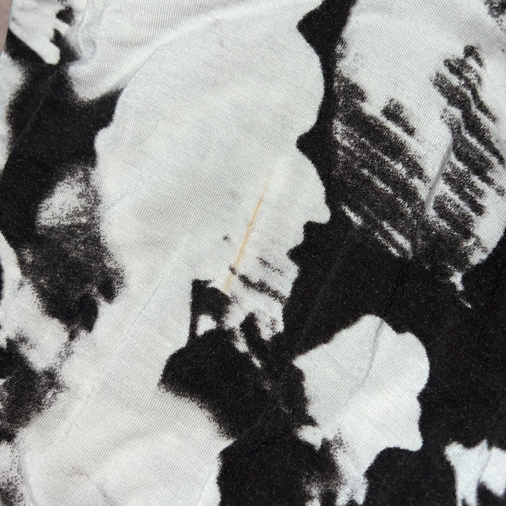 Patterned Skirt - image 6